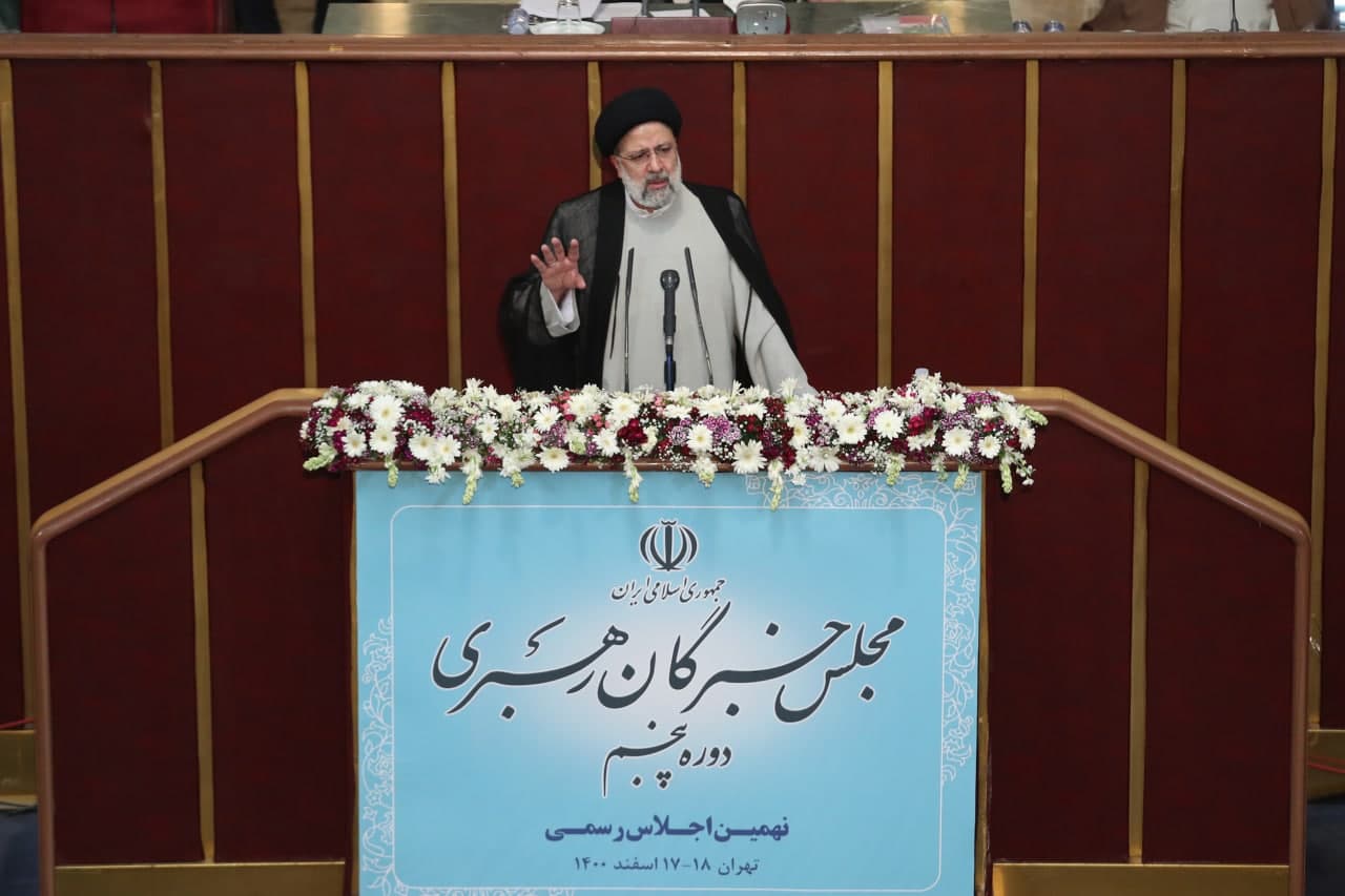 رئیسی: هر چه جلوتر میرویم، امیدمان به آینده بیشتر میشود رئیسی: هر چه جلوتر میرویم، امیدمان به آینده بیشتر میشود