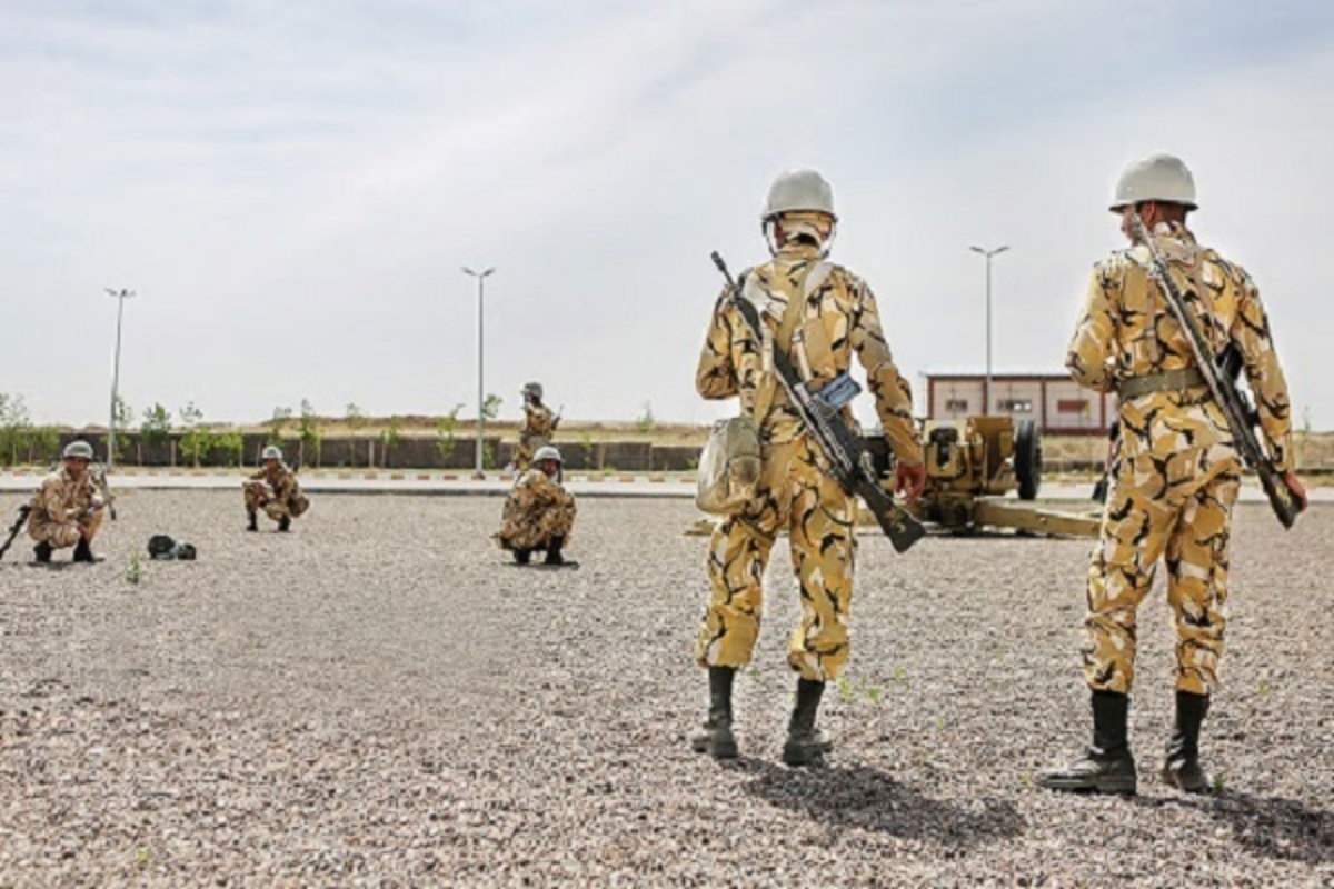 حداقل حقوق سربازان ۱.۲۹۵ میلیون تومان حداقل حقوق سربازان ۱.۲۹۵ میلیون تومان