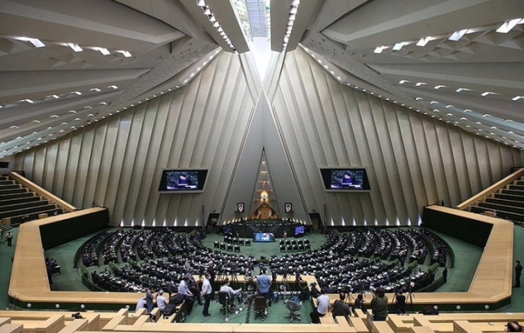 پرونده باز قسمِ 4 درصدی قالیباف | نمایندگان به دنبال کشیدن یک حصار امن دور پارلمان پرونده باز قسمِ 4 درصدی قالیباف | نمایندگان به دنبال کشیدن یک حصار امن دور پارلمان