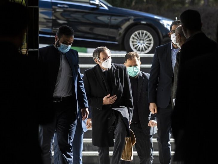 سخنگوی وزارت خارجه: سفر هیات آژانس به ایران جزء برنامهها بود که با توجه به قطعنامه شورای حکام، برنامه ریزی جدید صورت خواهد گرفت سخنگوی وزارت خارجه: سفر هیات آژانس به ایران جزء برنامهها بود که با توجه به قطعنامه شورای حکام، برنامه ریزی جدید صورت خواهد گرفت