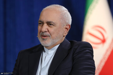 ظریف: داخل یک سکوی سانتریفیوژ خریداری شده در سازمان انرژی اتمی مواد منفجره بود/ انفجار پیجرها یک پروسه چندین ساله و نتیجه تحریم ها بود ظریف: داخل یک سکوی سانتریفیوژ خریداری شده در سازمان انرژی اتمی مواد منفجره بود/ انفجار پیجرها یک پروسه چندین ساله و نتیجه تحریم ها بود