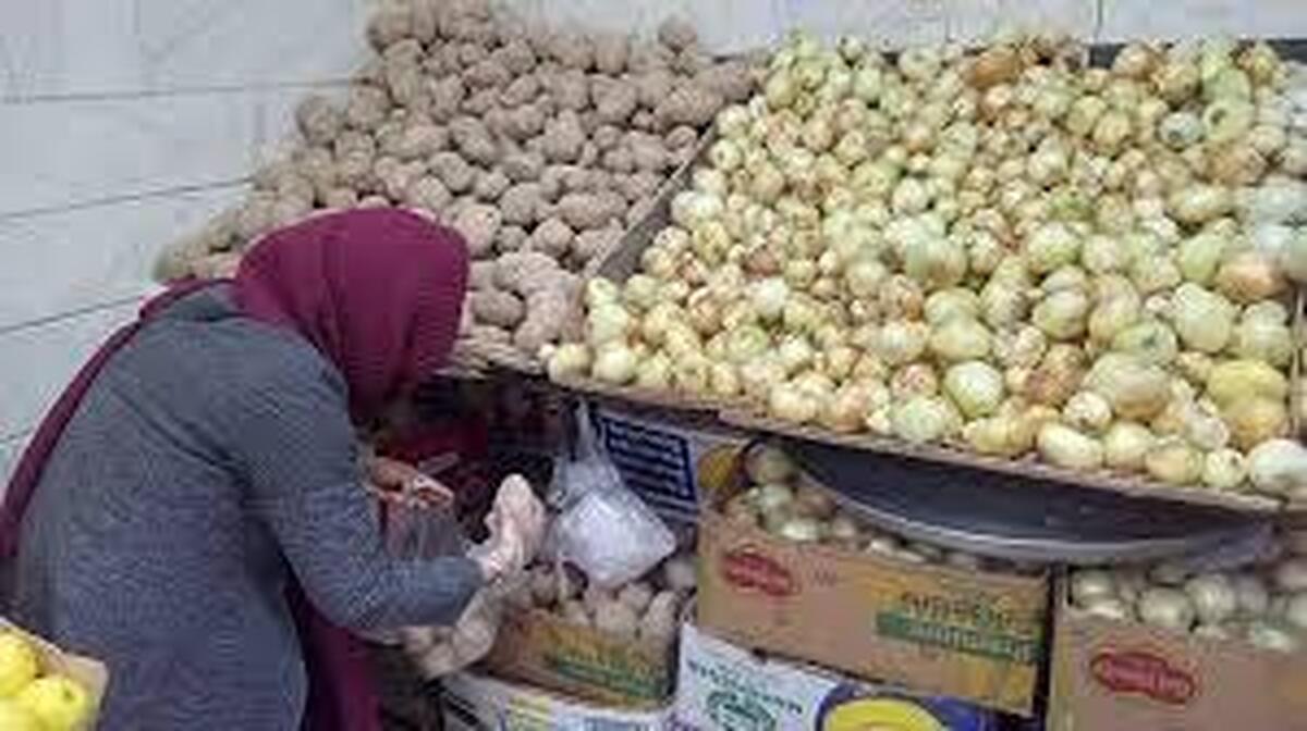 قیمت جدید میوه و سبزی امروز ۶ اسفند ۱۴۰۴/ پیاز و سیبزمینی کیلویی چند شد؟ قیمت جدید میوه و سبزی امروز ۶ اسفند ۱۴۰۴/ پیاز و سیبزمینی کیلویی چند شد؟