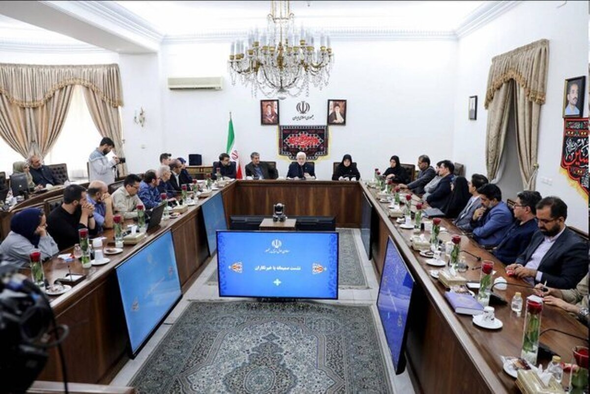 عارف: مذاکرات میتواند مستقیم انجام شود عارف: مذاکرات میتواند مستقیم انجام شود